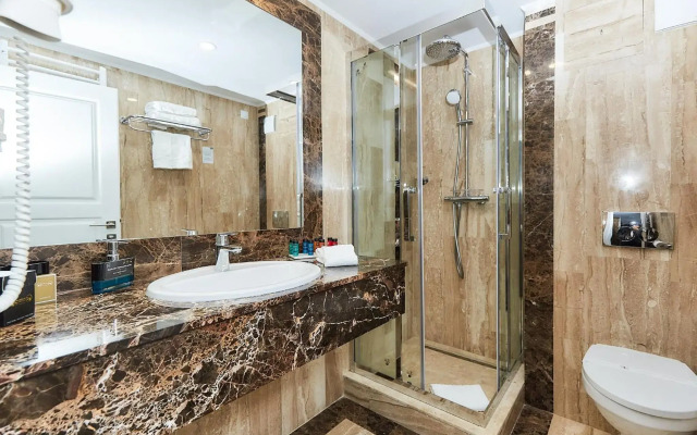 Lebada Luxury Resort & Spa