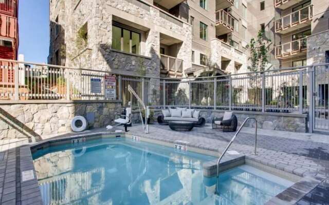 Vail Lion 1 Bedroom Mountain Vacation Rental Just Steps From the Eagle Bahn Gondola