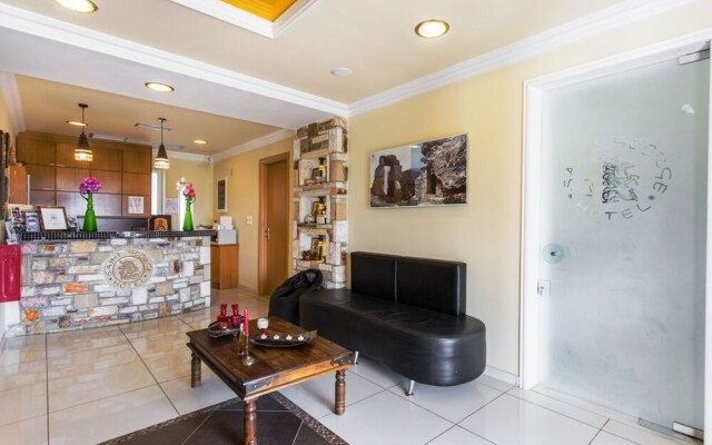 Saint George Hotel & Rooms