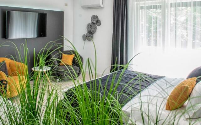 West Residence Apartments