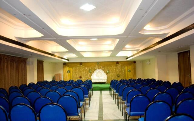 Hotel Rajadhane