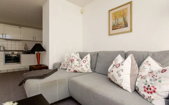 2 Villa Blanck Comfortable Holiday Residence