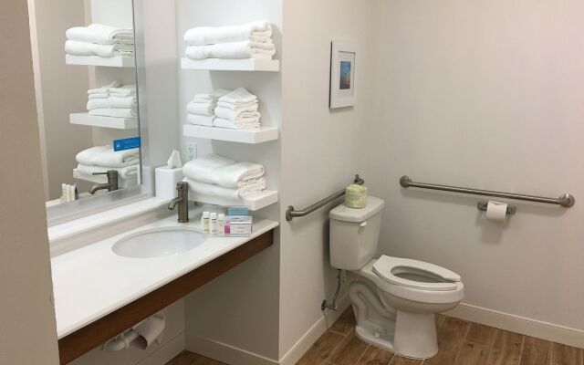 Hampton Inn McPherson