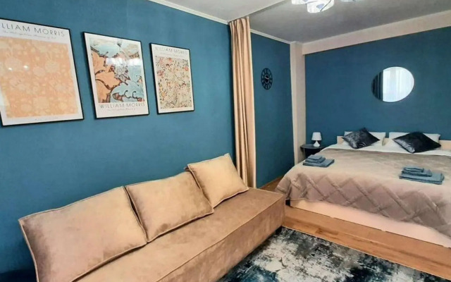 Апартаменты в микрорайоне Крылатый, 8