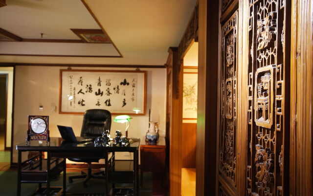 Kingdom Hotel