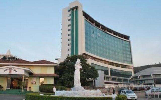 United 21, The Grand