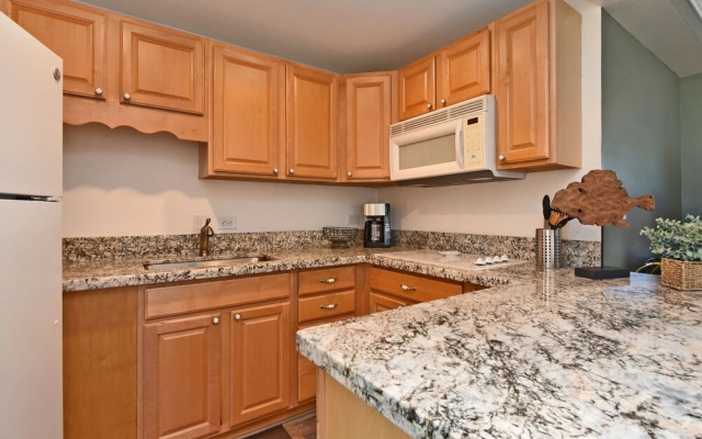 Hale Ono Loa 203 - 1 Br Condo