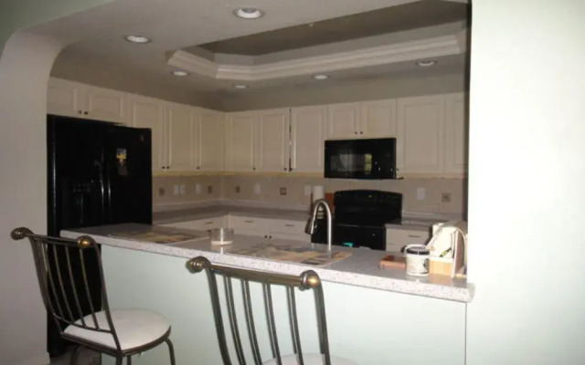 Bella Lago 233 Wkly 2 Br Condo by RedAwning