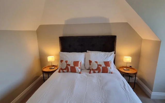 The Ivy Apartments