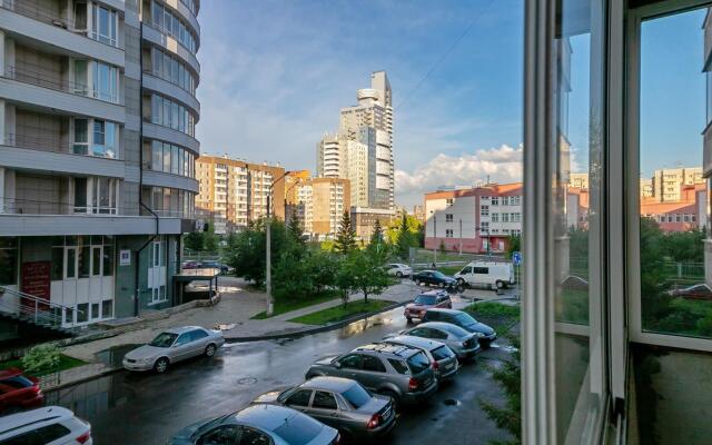 Апартаменты на улице Алексеева 97