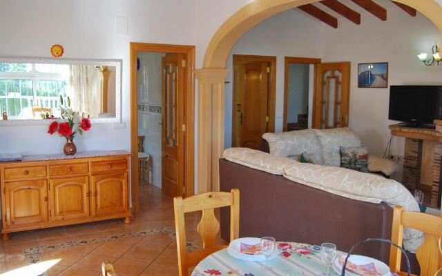 Dolores in Benissa with 3 bedrooms and 2 bathrooms