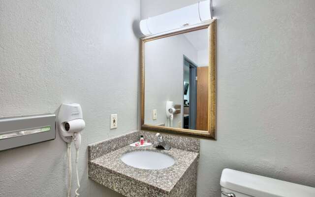 Super 8 by Wyndham Amarillo