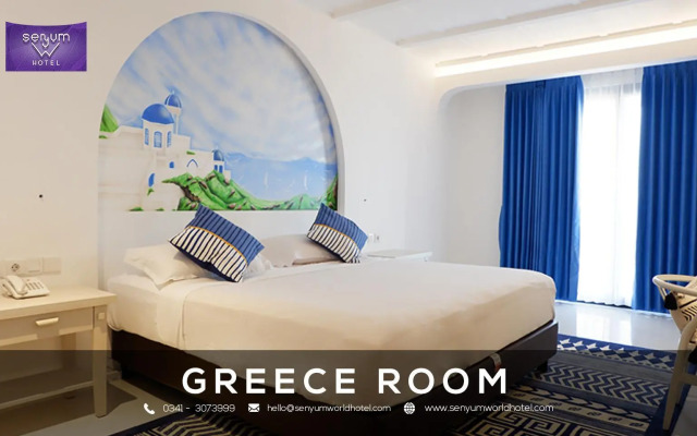 Senyum World Hotel