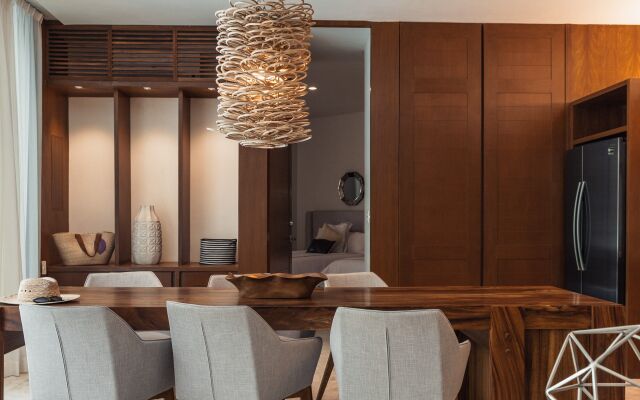 Loretta Jungle Penthouse | Beach Club | Puerta Azul