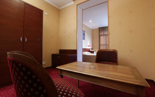 New Kopala Hotel