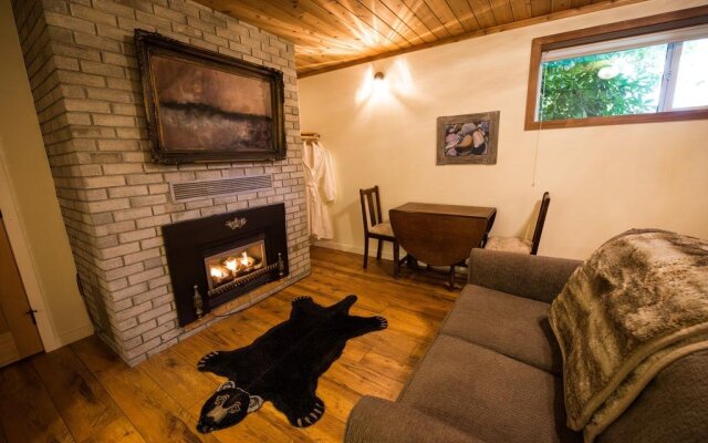 Skeena River House Bed & Breakfast