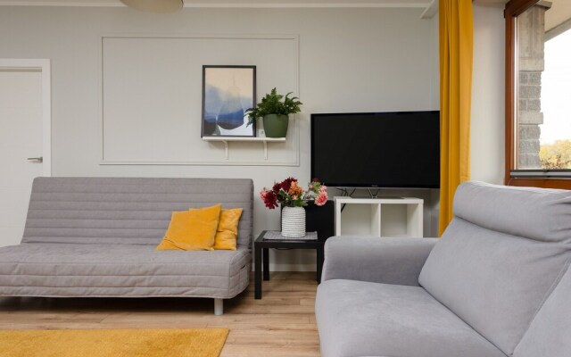 Apartment Warsaw Woronicza by Renters
