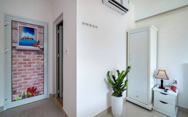 Ideal Villa and Hostel