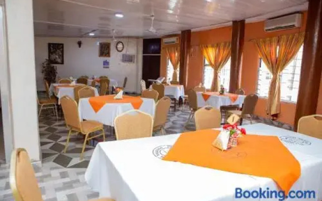 Picorna Hotel