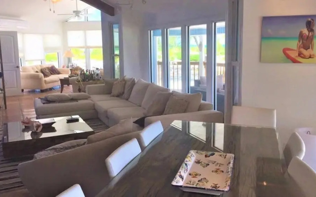 Paradise Beach - Main House