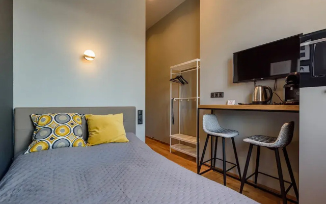 Apart104 Center