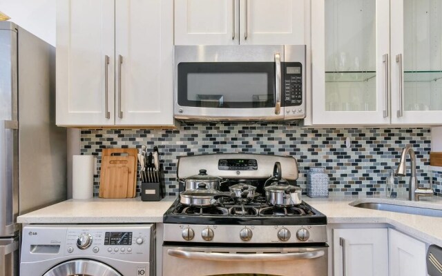 Beautiful 2br/2ba in South End by Domio