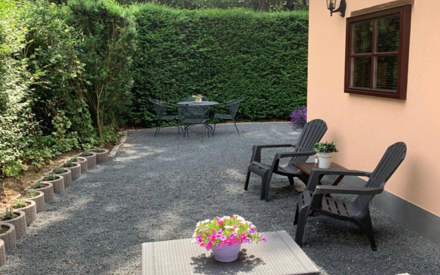 Romantisch Gastenverblijf 'Het Vogelhuisje'