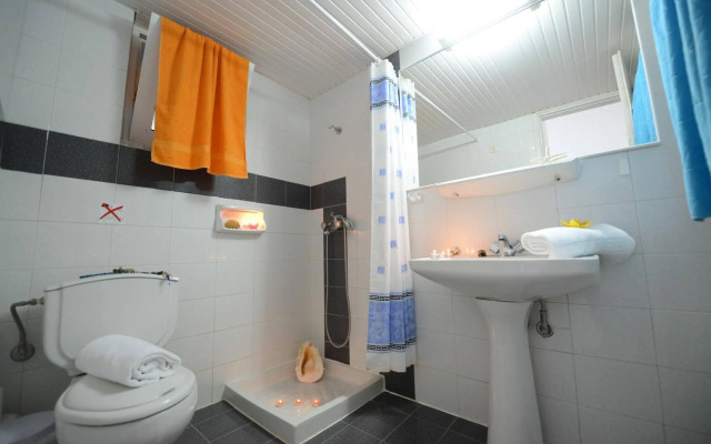 Golden Star Hotel - Adults Only (+16)