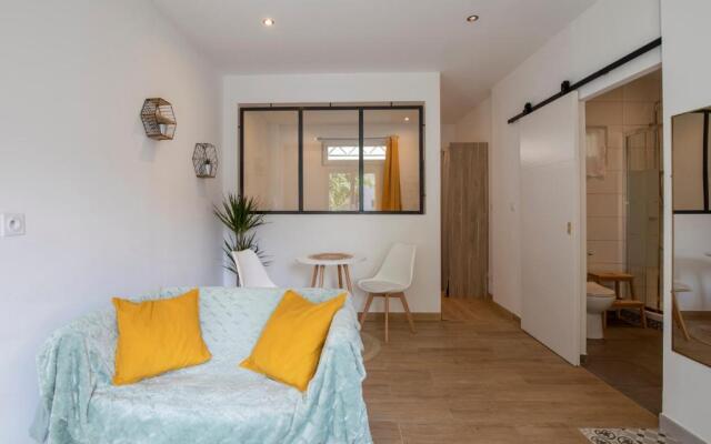 Villa de 200 m2 avec piscine proche du centre-ville