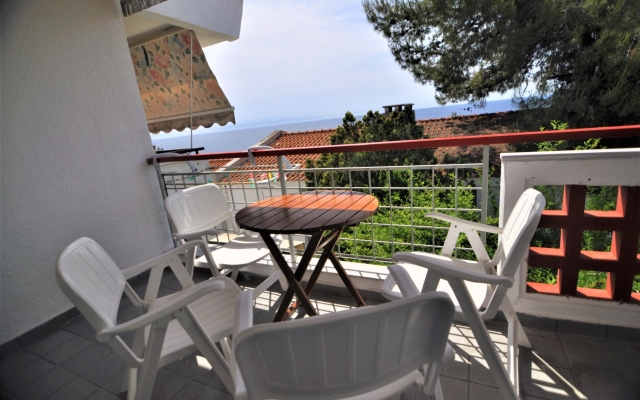 Zennova 16 Naftilos Family Summer House