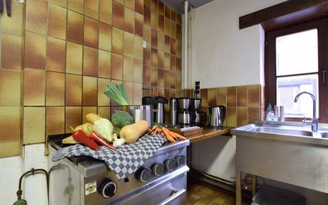 Refined Holiday Home in Nadrin With Garden