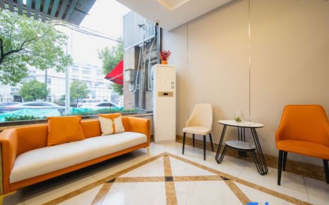 Homeinn Pebble Hotel (Shanghai Hongqiao Railway Station Hongqiao Airport)