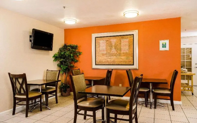 Quality Inn & Suites Lathrop South Stockton