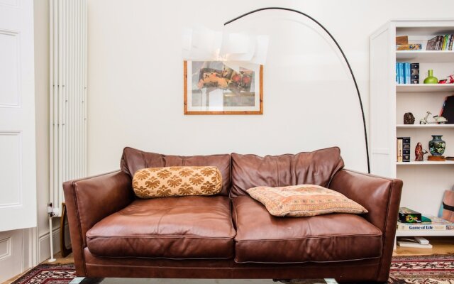 2 Bedroom Flat in Islington, Sleeps 6