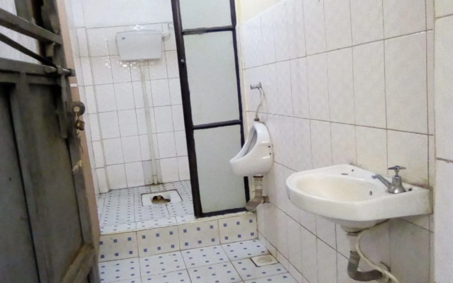 Evening Dew Guest Palour