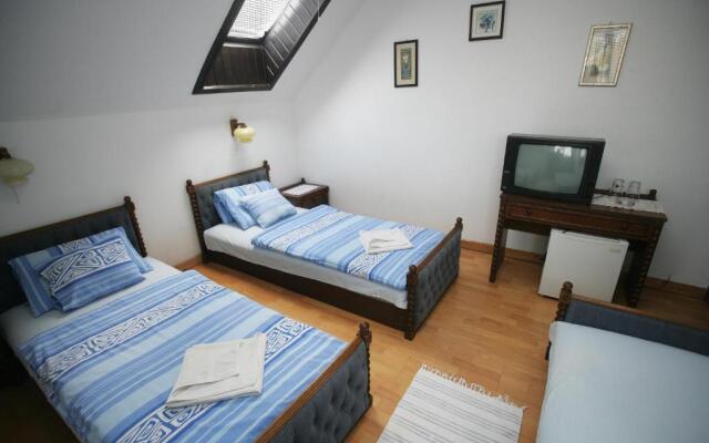 Pestjhely Panzi tterem