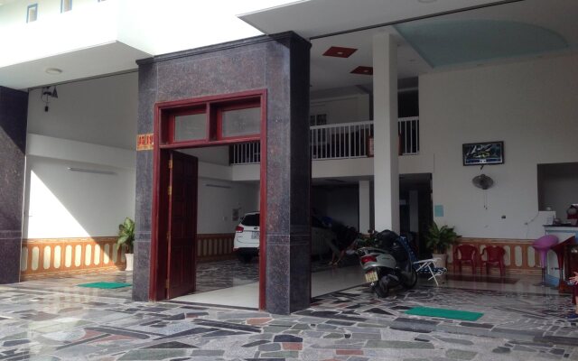 Anh Tan Hotel
