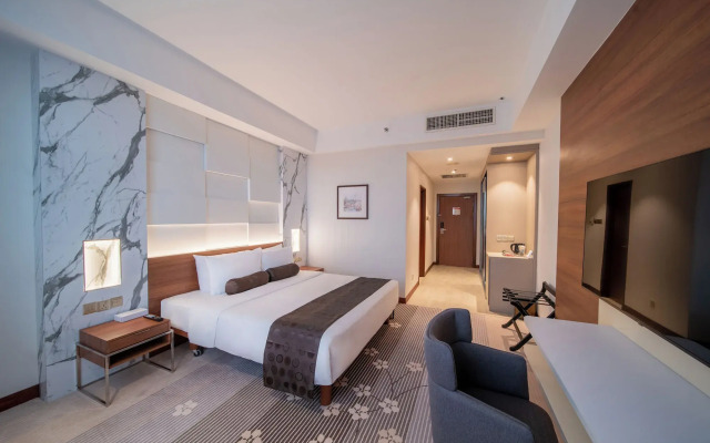 St. Giles Boulevard Hotel