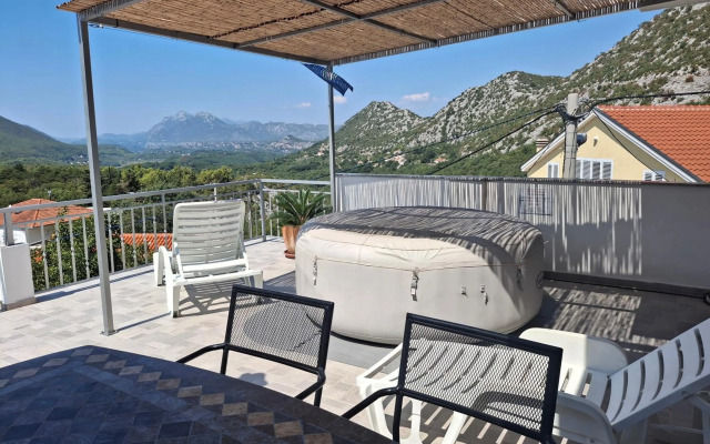 Panoramico penthouse with whirlpool