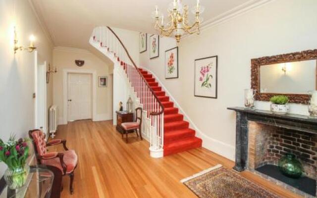 St Johns Manor
