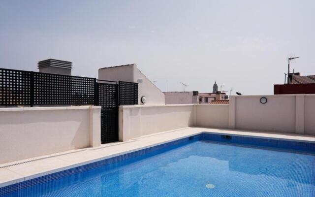 Atico terraza privada piscina centro ac nuevo 1hab