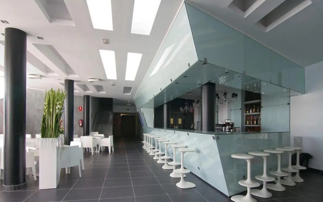 Apolo Suites Rentalmar