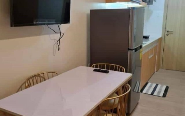 OYO 936 Yumis Condotel Trees Residences