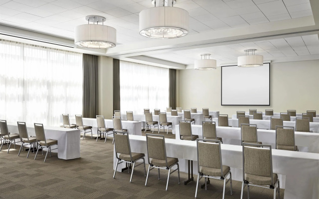 Four Points by Sheraton Kelowna Airport