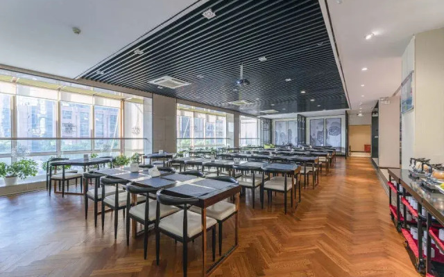 acorn hotel(Ningbo Hangzhou Bay New District Store)