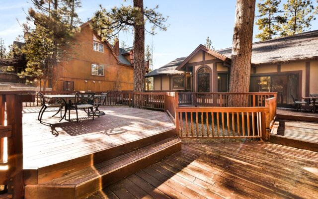 Four Happy Bears Estate - 1277 by Big Bear Vacations