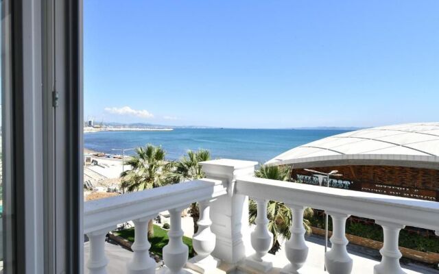 Iliad Hotel