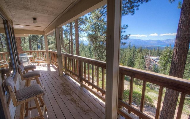Tahoe Bonoff Venture by Lake Tahoe Accommodations