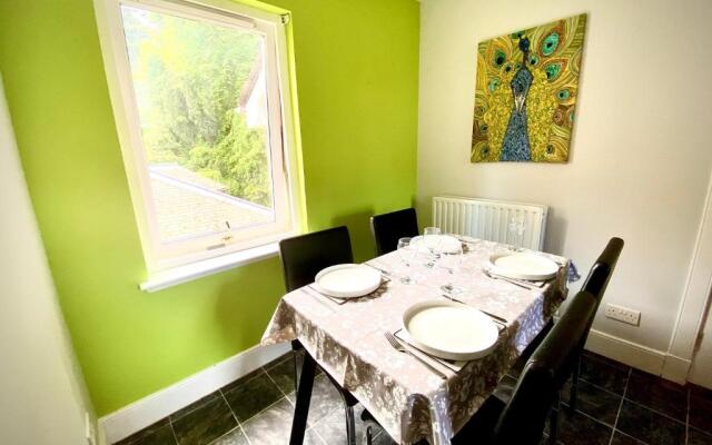 Grampian Serviced Apartments - Treetops Apartment - Lesmurdie House
