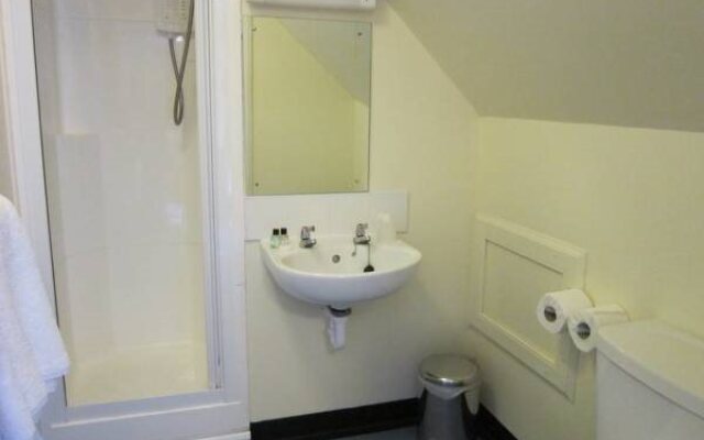 Edinburgh Lodges